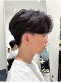 毛流れセンターパートニュアンスパーマカルマヘアメンズパーマ