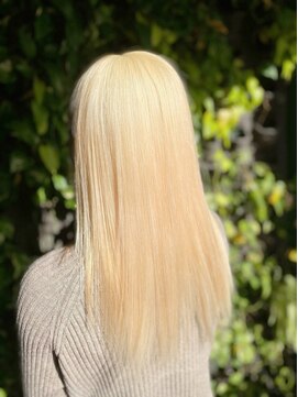 ミスグランディーヴィラス(Miss Grandee VILLAS) ハイトーンストレート×ブロンド 10代20代30代