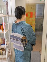 ヒデ美容室&nbsp;短めの髪もアップしている風アレンジ