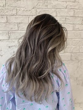 プライズ 池袋店(prize) バレイヤージュことりベージュ重軽ウェーブブランジュ2001