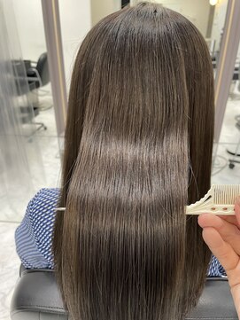 エスカーラ 表参道(THE ESCALA) @aidaman321/ゆるふわロング/センターパート/スイートAライン