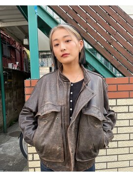 ルーム(Loom.) ダブルカラーフェイスフレーミングハイライトブリーチミニボブ