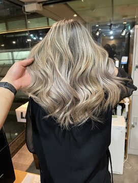 ラフ(LAFF) #黒髪#ボブルフ#ネビージュ#小顔#ワンレン