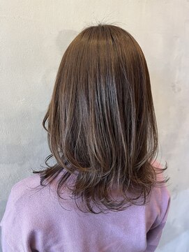 サロンド ココ(Salon de COCO) シアベージュ