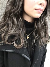 【グラデーション・インナーカラー】毛先・内側にプラスワンの遊び心♪