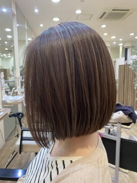 エッセンス(essence) シンプルに見える極上ボブ。