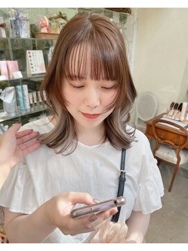 オブヘアージユウガオカ(Of HAIR Jiyugaoka) 【フェイスレイヤー×インナーカラー】