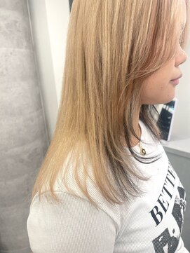 ルーブ トウキョウ(Loob. TOKYO) ミルクティーカラー 池袋/顔周りレイヤー/カット/デザインカラー