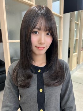 アム 表参道(am) 巻ける縮毛矯正【小顔薄めバンググレージュレイヤーロング前髪】