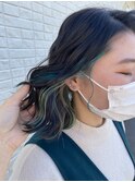 beige × emerald インナーカラー
