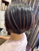 美容室ヒラトヤ 仙北店&nbsp;前下がり大人ショートボブ◎ハイライト×ラベンダー30代40代