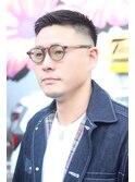 クロップスタイル×スキンフェード×アップバング/20代30代40代