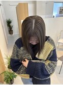 オリーブグレージュ