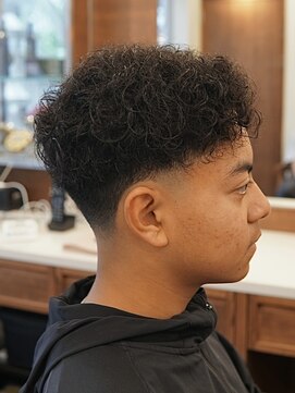 ザ チョップ ショップ ハラジュク(THE CHOP SHOP HARAJUKU) テーパーフェード