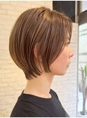 表参道大人ショートボブ顔周りレイヤーカットくびれショート40代