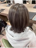 盛岡駅タッセルボブハイトーンカラーミルクティーベージュ外ハネ