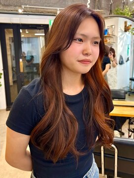 イースエモーション(ease et motion) 【天神.大名.今泉】オレンジとブラウンのローライトデザイン