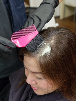 リエゾン 雪が谷大塚店の写真/初めての白髪染めもOK！年齢によって変化する悩みを汲み取り、今までにない仕上がりのグレイカラーを実現◎