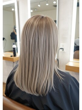 ヴィムヘアー 小禄店(VIM hair) トレンドスタイル♪抜け感×透明感ブリーチカラー◎
