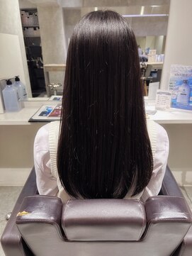 アイディール(:ideal) 縮毛矯正で艶のあるストレートヘアー