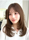 ふわっと動く毛先でさりげない色気