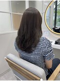 オリーブベージュ
