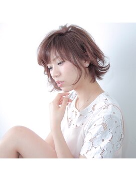 シェル 吉祥寺(shell) 小顔効果☆耳掛け外ハネウルフボブ