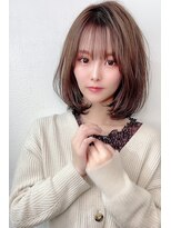 【重山】ホワイトグレージュコンマヘアネビージュボブウルフ