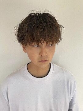 ゴットイール(GOTTO eel) ゆるめツイストスパイラルパーマ