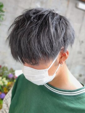 アルフレッド 平針店(alfRed) 束感ツーブロックマッシュ×グレーパールカラー