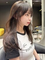 シティ(CITY)&nbsp;毛流れ盛れするレイヤーカット 顔周りカット 韓国ヘア 後毛