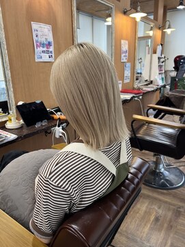 ラッシュヘアー(Rush hair) ホワイトベージュ