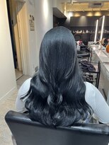 グレージュマチルダボブインナーグレージュ 前髪ブルーブラック
