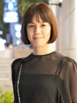 ビュートリアム 福岡(BEAUTRIUM) 乾かすだけで決まる重さを残したフラットボブヘアー