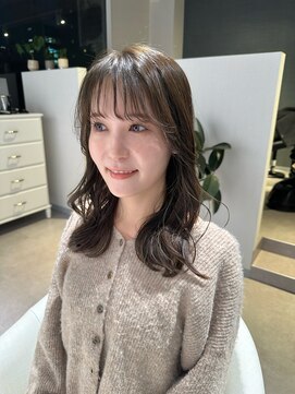 アム(amu) オリーブベージュ/韓国ヘア/レイヤーカット/くびレイヤー