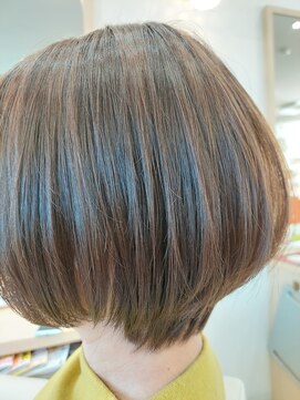 ヘアーズ 本店(HAIRZ) 《HAIRZ 》藤井☆グラボブショートアッシュベージュ