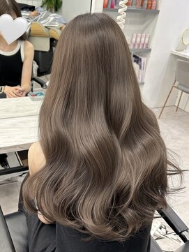 アマトウキョウ アユンチェ(AMA TOKYO×AYUNCHE) アッシュベージュ  ミルクティーベージュ  透明感カラー