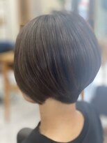 フレアヘアー(flair hair) 前下がりボブスタイル