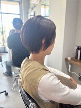 アンヒュッテ(ANHUTTE) ショートボブ