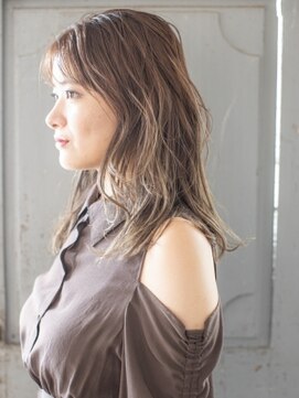 シェルク バイ シャッセ(cerc by SASE) レイヤーカット