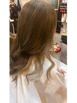 プラメーラ(PRAMEERA)&nbsp;ヘーゼルグレージュ×セクションカラー×ツートンカラー