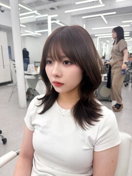 アマトウキョウ アユンチェ(AMA TOKYO×AYUNCHE) 韓国ヘア　透明感カラー　2wayバング  レイヤーカット   顔周り