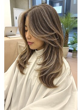 ヌエン 渋谷(NU/EN) ハイライト/バタフライカット/ハイレイヤーカット/重めレイヤー