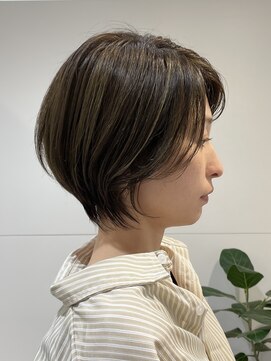 ブルーベイル(Blue Veil.) 20代30代大人可愛い小顔ボブ前下がりショートハイライト