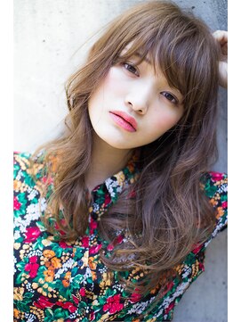 テラス 銀座(terrace) 透け感アッシュベージュ×ゆるふわロング