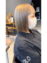 シェルハ(SHELHA)&nbsp;ハイトーンカラーベージュ切りっぱなしボブブリーチカラー