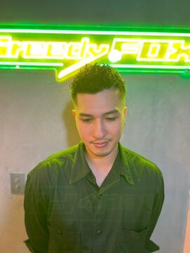 グリーディーフォックス 代々木(Greedy FOX) 波巻き/ハイライト/マッシュパーマ/ウルフ[シェービング]