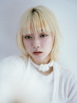 シエカ(CIECA.) 黒髪/ボブルフ/ネビージュ/小顔/ワンレン/スペインカール