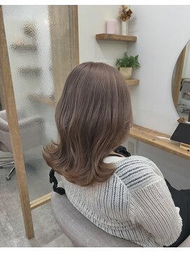 シアエミュー 新越谷店(SHEER emu) 【seina】ホワイトミルクティー