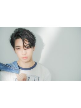 360度どこから見ても綺麗なシルエットの波巻きツイストスパイラルパーマが人気◎*セット方法もアドバイス！